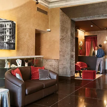 Palazzo Barocci ホテル