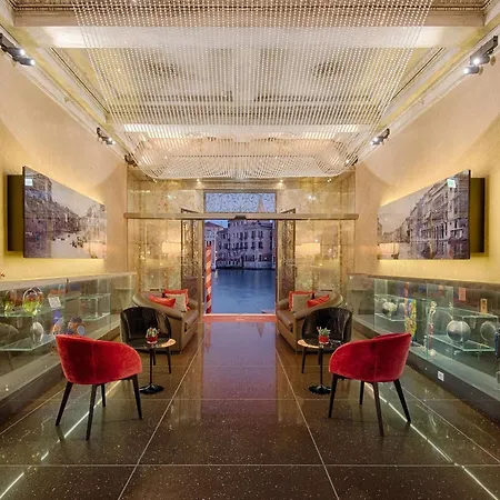 Palazzo Barocci ホテル