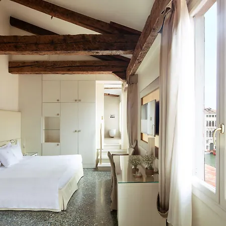 Palazzo Barocci 4* Velence