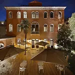 Palazzo Barocci 4*